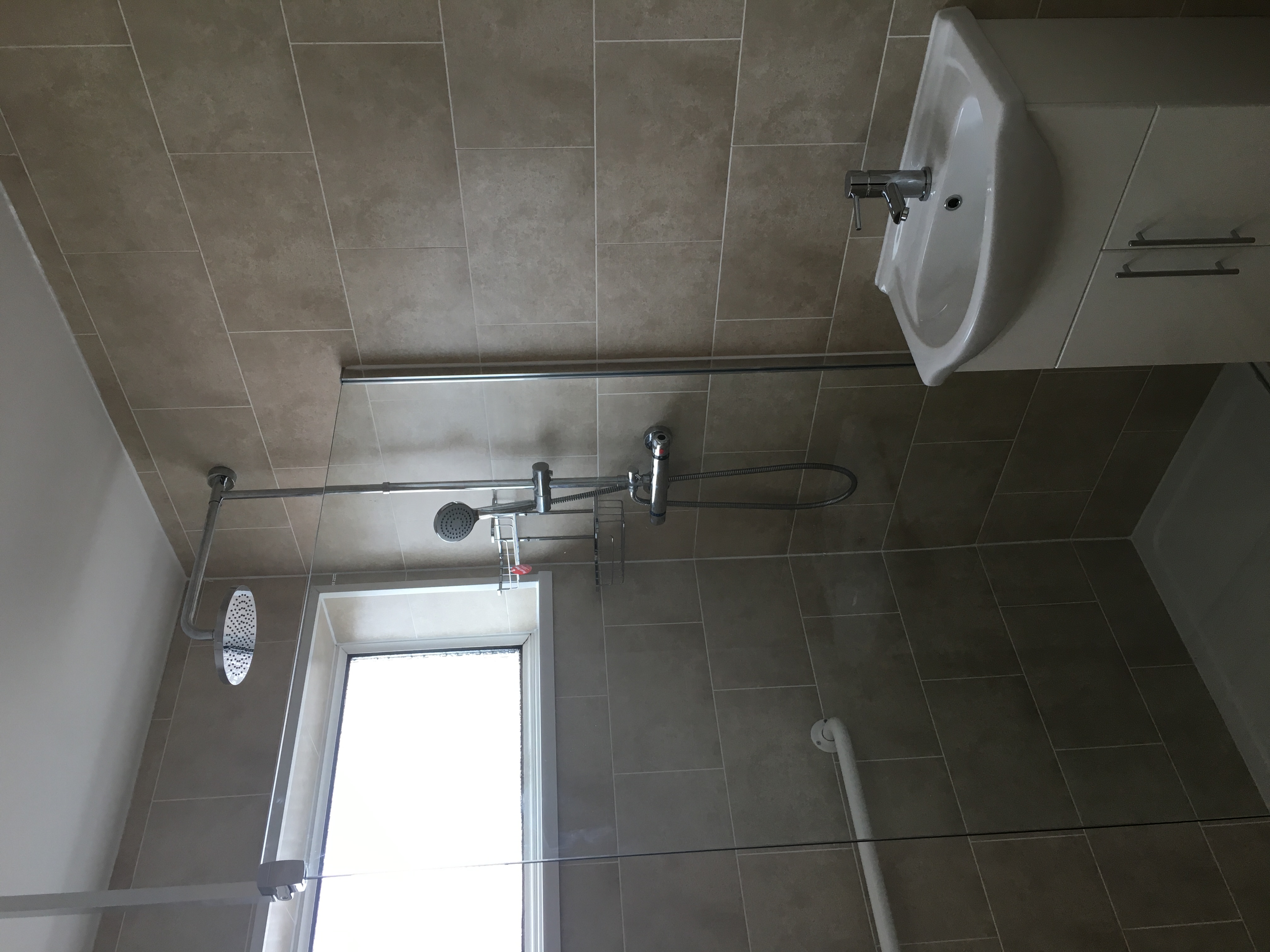 Walk-In Showers & Bathroom 